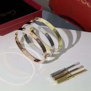 Cartier Love Bracelet, 4 DIAMONDS 1970s